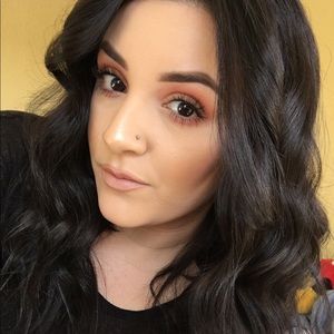 Meet your Posher, Cristina